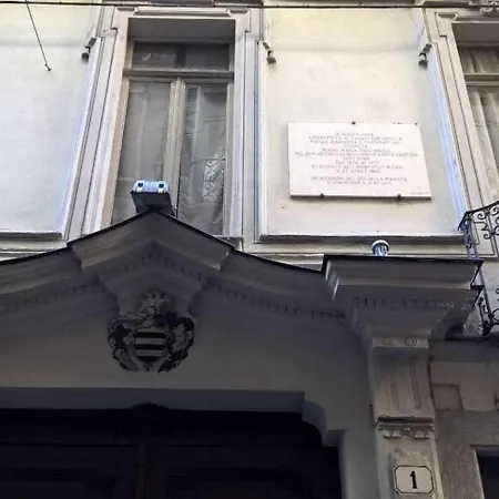 Joie De Vivre Garibaldi דירה